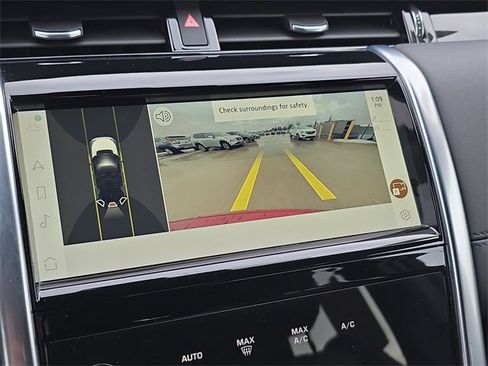 Used 2023 Land Rover Discovery Sport S image 26