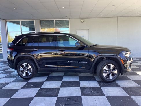 Used 2023 Jeep Grand Cherokee 4xe image 5