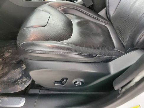 Used 2019 Jeep Cherokee Limited image 13