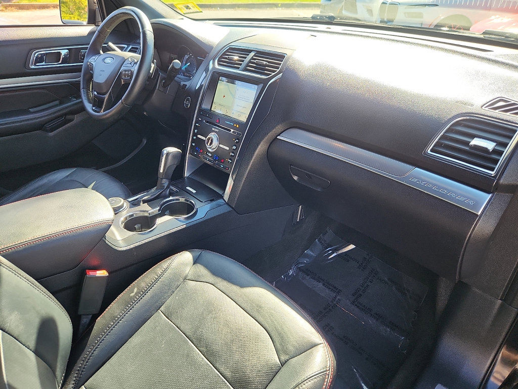 Used 2017 Ford Explorer Sport w/ Equipment Group 401A AWD/4WD image 8