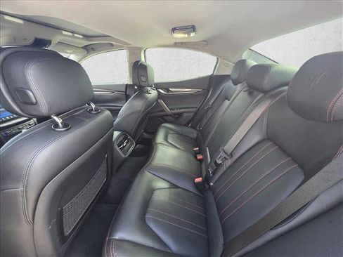 Used 2018 Maserati Ghibli image 16