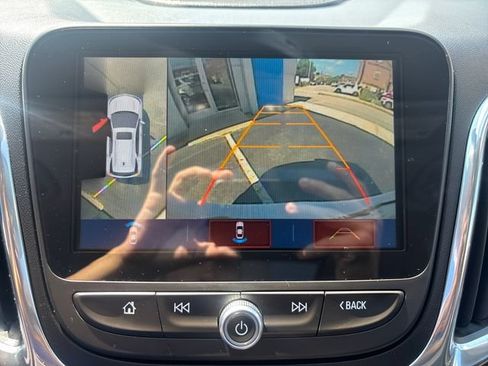 Used 2018 Chevrolet Equinox Premier AWD/4WD image 20
