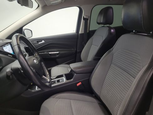 Used 2017 Ford Escape SE w/ Equipment Group 201A FWD image 17