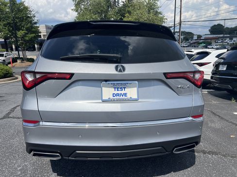 Certified 2024 Acura MDX FWD w/ Technology Package image 5