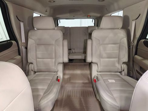 Used 2017 GMC Yukon Denali w/ Open Road Package AWD/4WD image 30