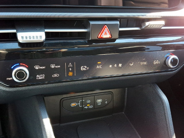 Used 2026 Kia Sportage SX AWD/4WD image 17