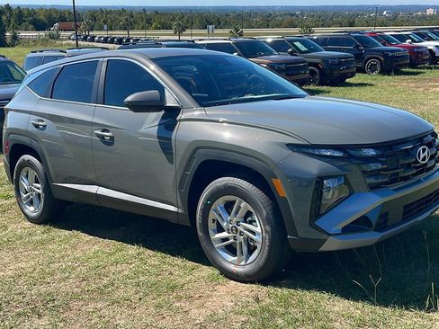 Certified 2026 Hyundai Tucson SE AWD/4WD image 1