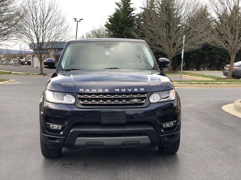 Used 2014 Land Rover Range Rover Sport SE image 3