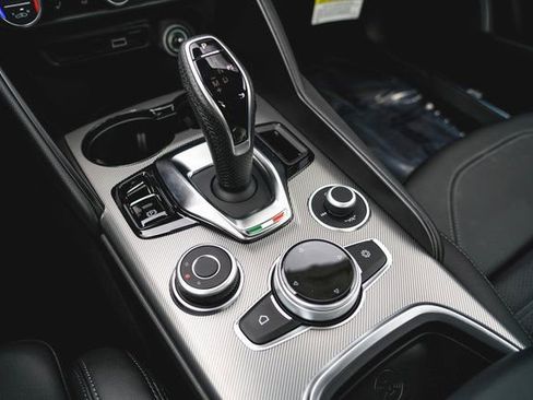 New 2025 Alfa Romeo Giulia AWD image 33