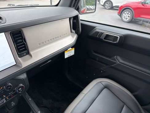 New 2026 Ford Bronco Outer Banks AWD/4WD image 25