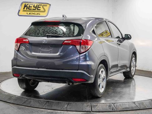 Used 2018 Honda HR-V LX image 4