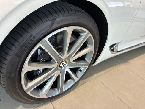 Used 2020 Bentley Continental GT AWD/4WD image 18