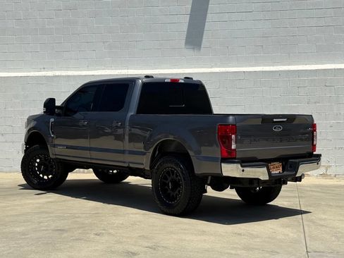 Used 2021 Ford F250 Lariat w/ Lariat Value Package AWD/4WD image 3