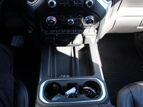 Used 2020 GMC Sierra 1500 SLT w/ SLT Premium Package image 24