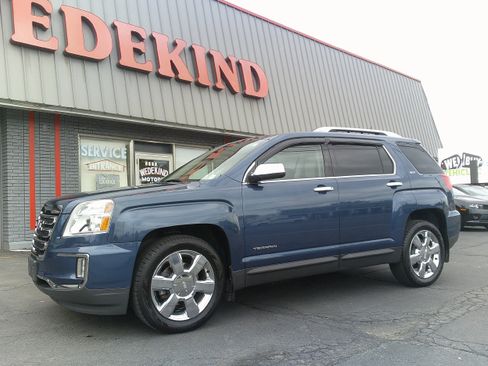 Used 2016 GMC Terrain SLT w/ Open Road Package AWD/4WD image 1