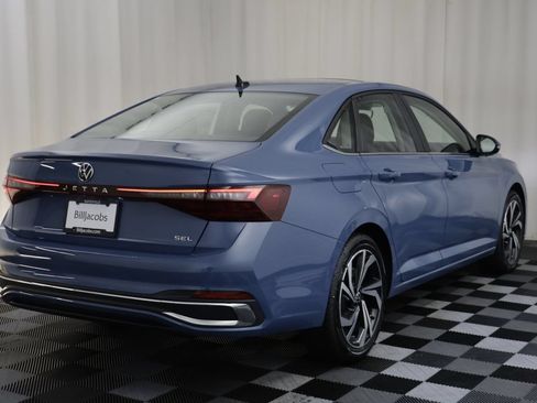 New 2026 Volkswagen Jetta SEL FWD image 18