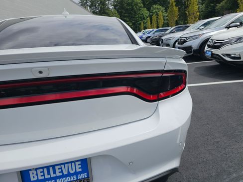 Used 2019 Dodge Charger R/T w/ Driver Confidence Group RWD image 17