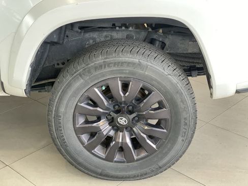 Used 2023 Toyota Tacoma Limited w/ Nightshade Package AWD/4WD image 13