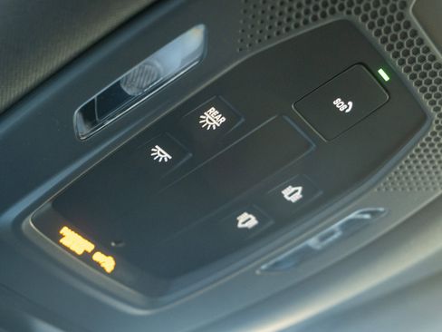 New 2026 Porsche Cayenne Coupe image 33