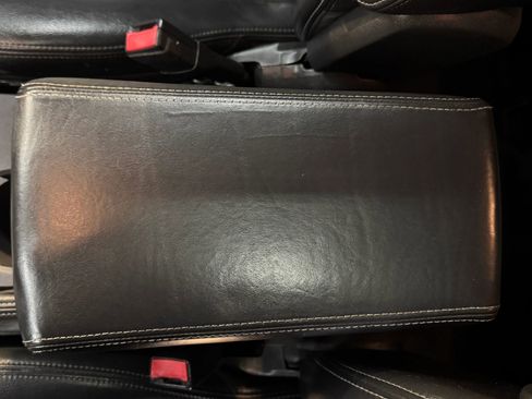 Used 2012 Jeep Liberty Limited w/ Tire & Wheel Group image 19