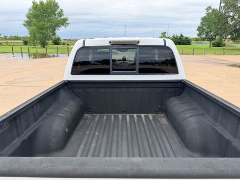 Used 2012 GMC Canyon SLE AWD/4WD image 32