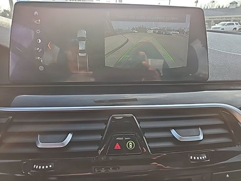 Used 2018 BMW 530i xDrive w/ Premium Package image 35