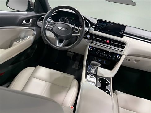 Used 2025 Genesis G70 2.5T image 26