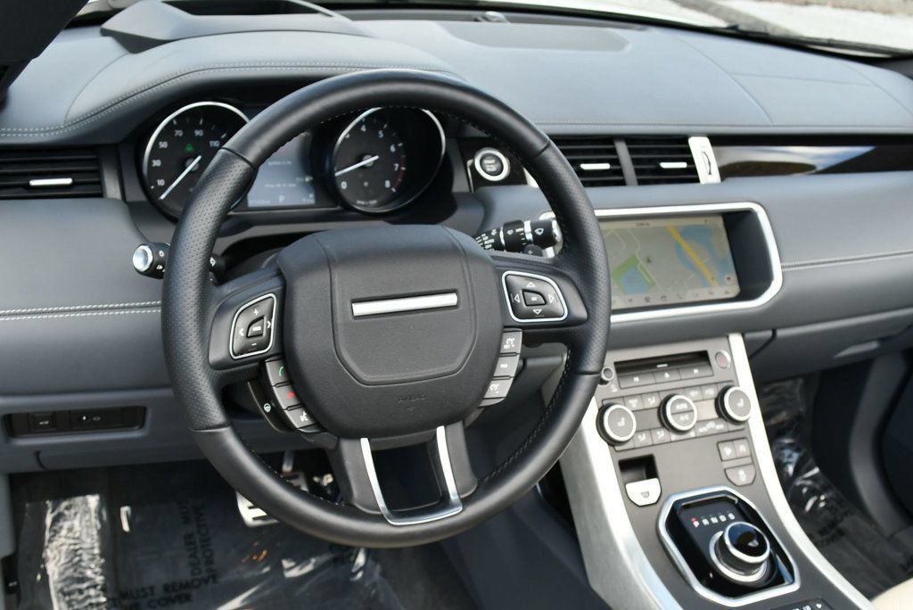 Used 2017 Land Rover Range Rover Evoque HSE Dynamic AWD/4WD image 13