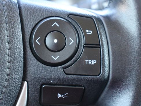 Used 2017 Toyota RAV4 XLE w/ All Weather Liner Package FWD image 23
