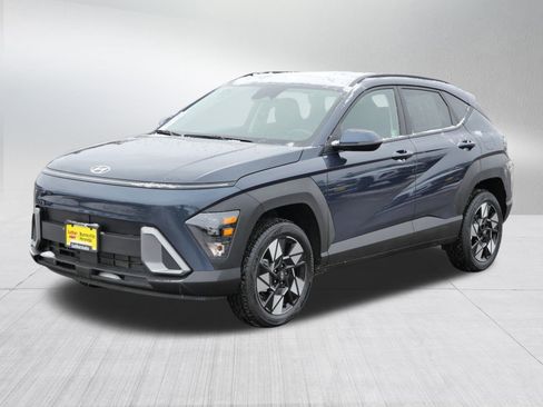Certified 2025 Hyundai Kona SEL image 3