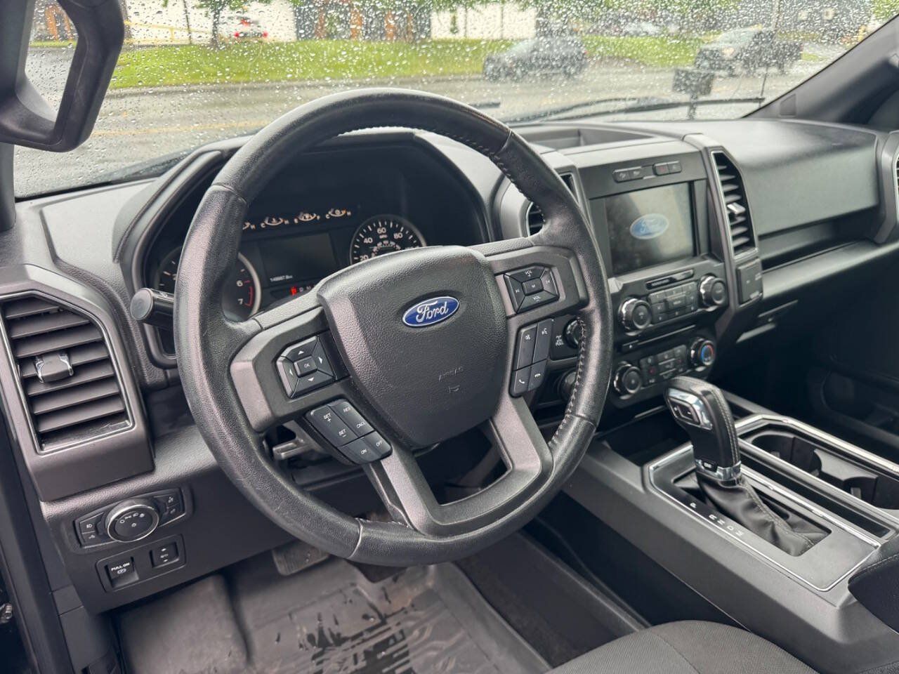 Used 2018 Ford F150 XLT w/ Equipment Group 302A Luxury AWD/4WD image 9