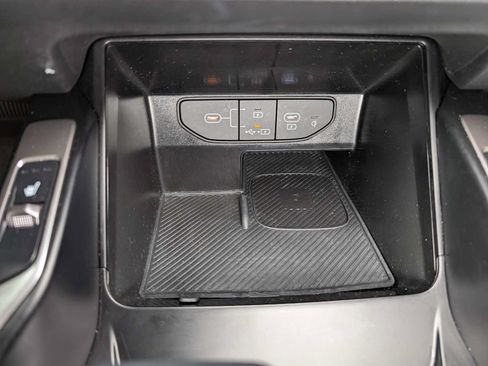 Used 2025 Kia Sorento S AWD/4WD image 33