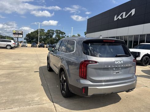 Certified 2025 Kia Telluride S AWD/4WD image 22