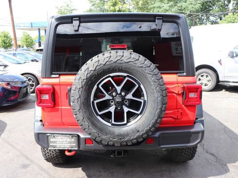 Used 2026 Jeep Wrangler Unlimited Rubicon AWD/4WD image 4