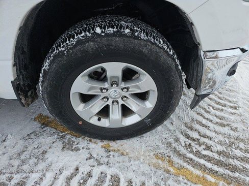 Used 2024 RAM 1500 Laramie image 10