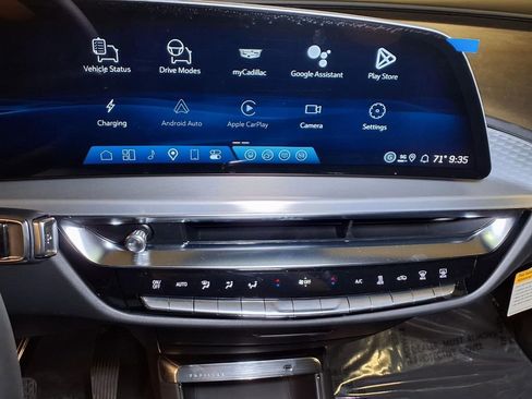 New 2026 Cadillac Lyriq Luxury RWD image 18