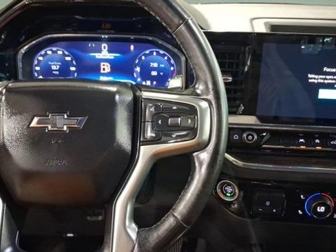 Used 2023 Chevrolet Silverado 1500 RST AWD/4WD image 11