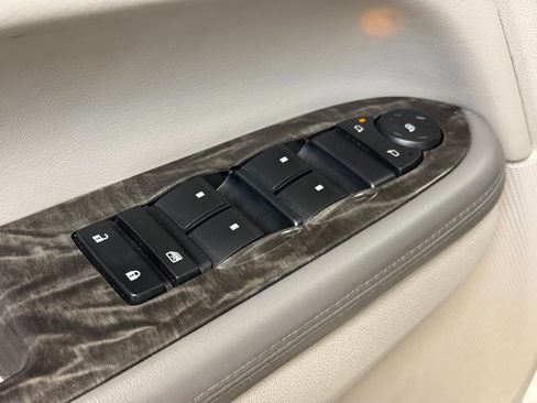 Used 2014 Buick Enclave Leather image 10