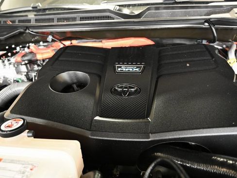 Used 2023 Toyota Sequoia Platinum image 35