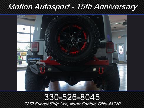 Used 2014 Jeep Wrangler Unlimited Rubicon image 9