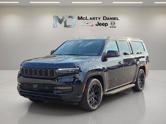 New 2025 Jeep Wagoneer L Series II w/ Premium Group I AWD/4WD video 2