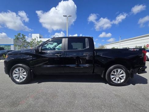 Used 2023 Chevrolet Silverado 1500 Custom image 4