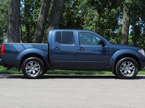 Used 2020 Nissan Frontier SV AWD/4WD image 8