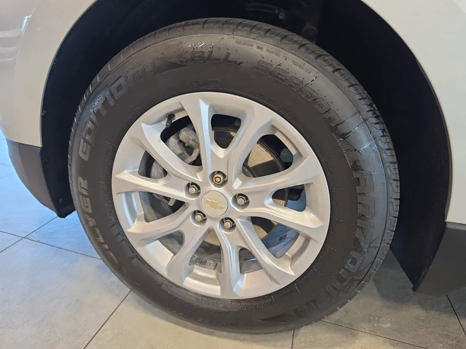 Used 2020 Chevrolet Equinox LT w/ Driver Convenience Package FWD image 22