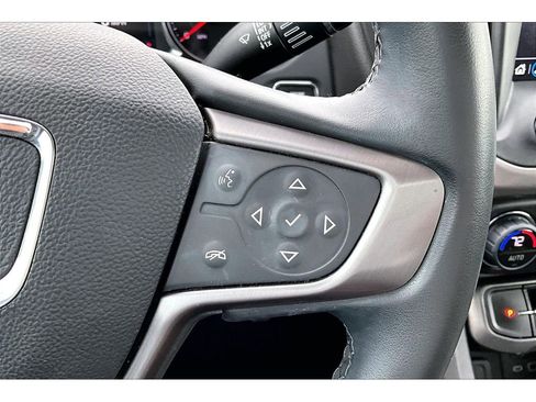 Used 2023 GMC Acadia AT4 image 12