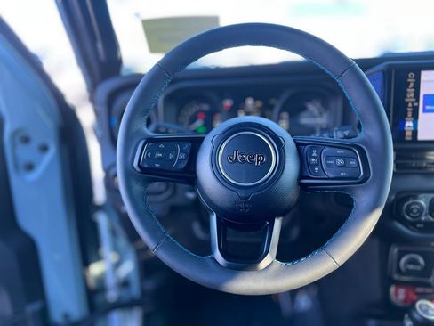 Used 2024 Jeep Wrangler Unlimited Rubicon 4xe w/ Technology Group image 12