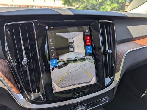 New 2026 Volvo V60 B5 Cross Country Plus w/ Protection Package Premier image 15