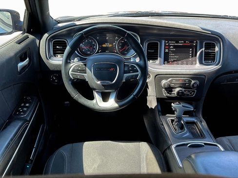 Used 2017 Dodge Charger R/T image 5