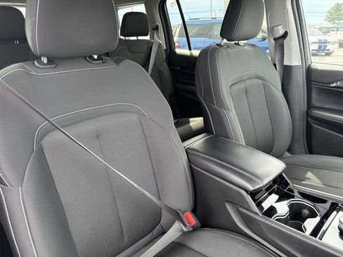 Used 2022 Jeep Grand Cherokee L Laredo w/ Luxury Tech Group I AWD/4WD image 36
