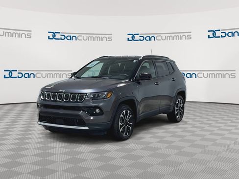 Used 2023 Jeep Compass Limited AWD/4WD image 5